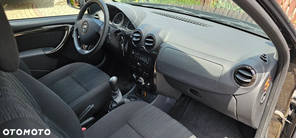 Dacia Duster 1.6 16V 4x2 - 7