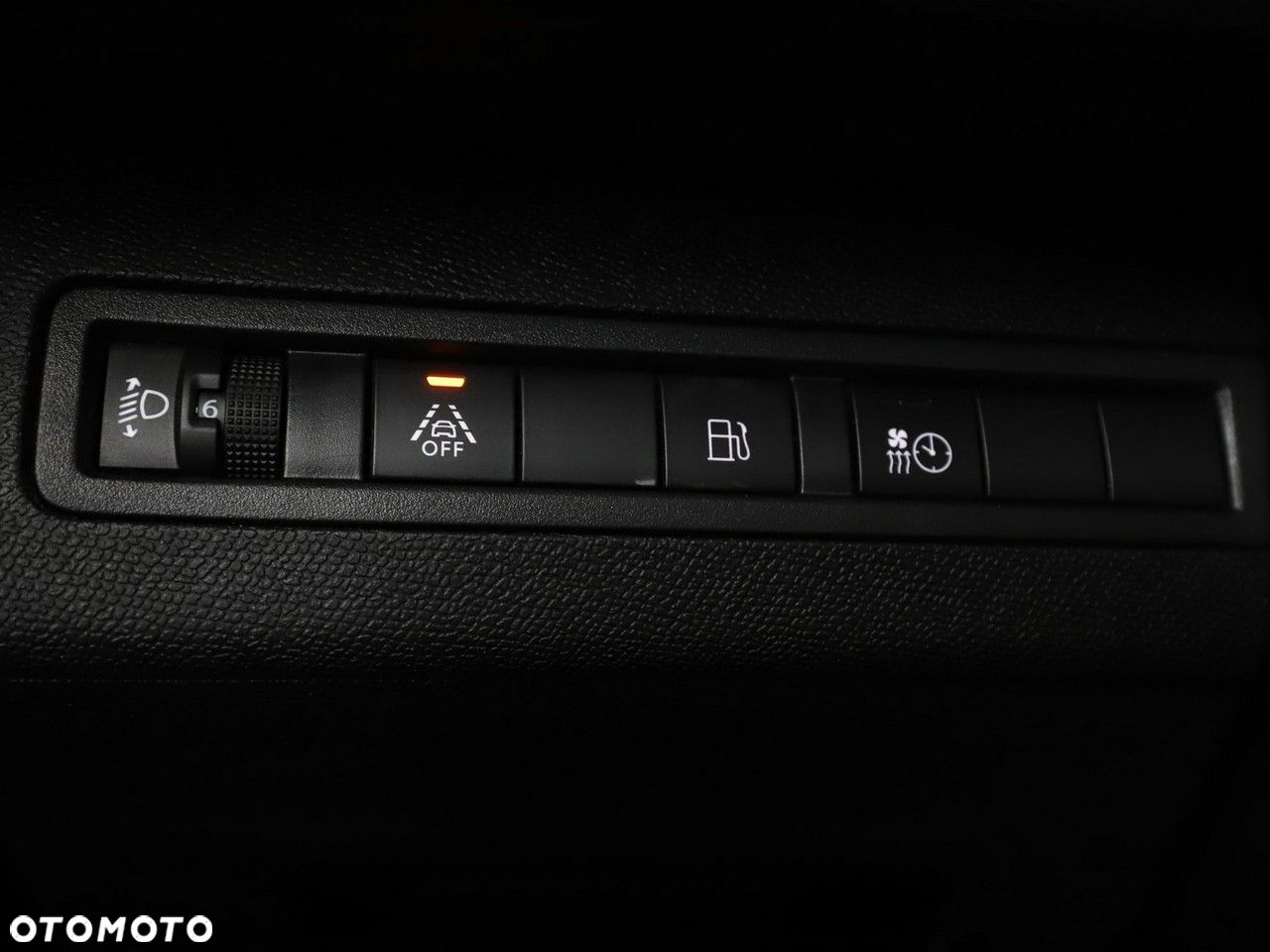 Peugeot 3008 1.6 PureTech Hybrid PHEV Allure S&S EAT8 - 34
