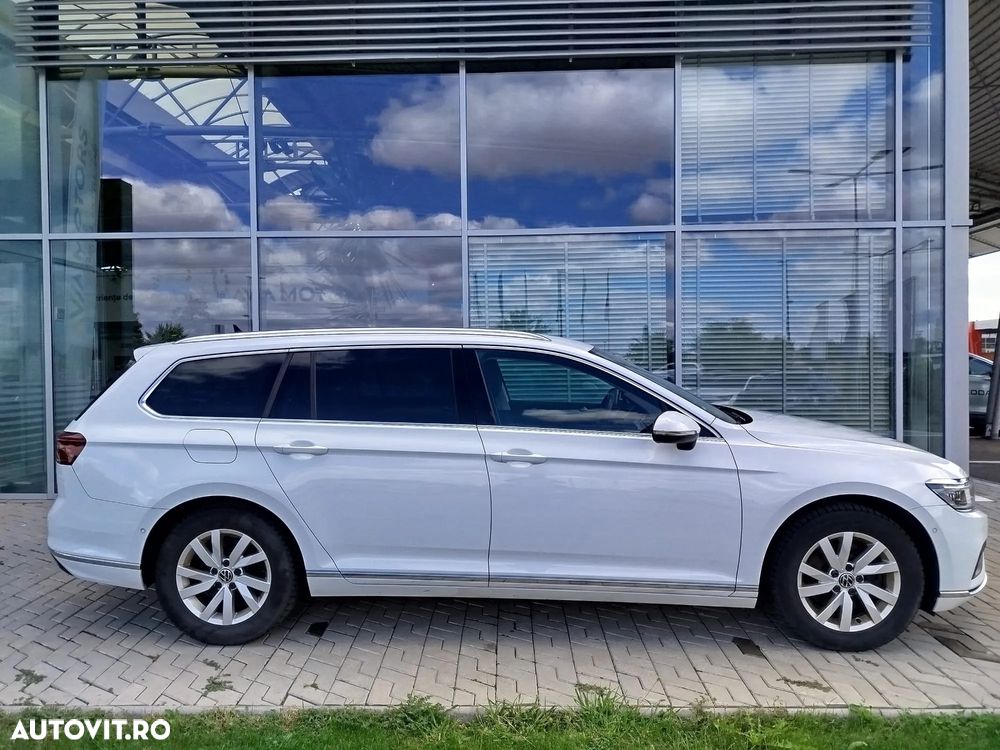 Volkswagen Passat Variant 2.0 TDI SCR DSG 4Motion Elegance - 4