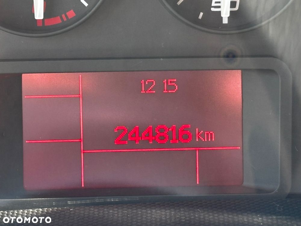 Iveco Daily 35C15 3.0 HPI Kontener 8 Palet z windą Kontener meblowy - 11