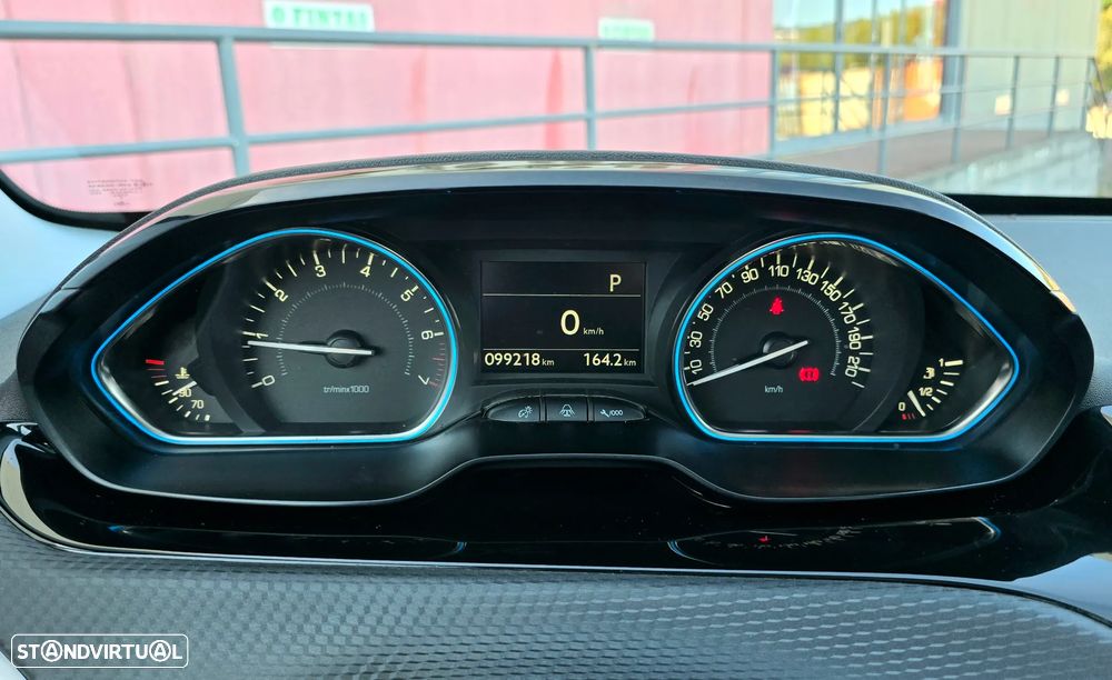 Peugeot 2008 PureTech 110 Stop&Start EAT6 Crossway - 10