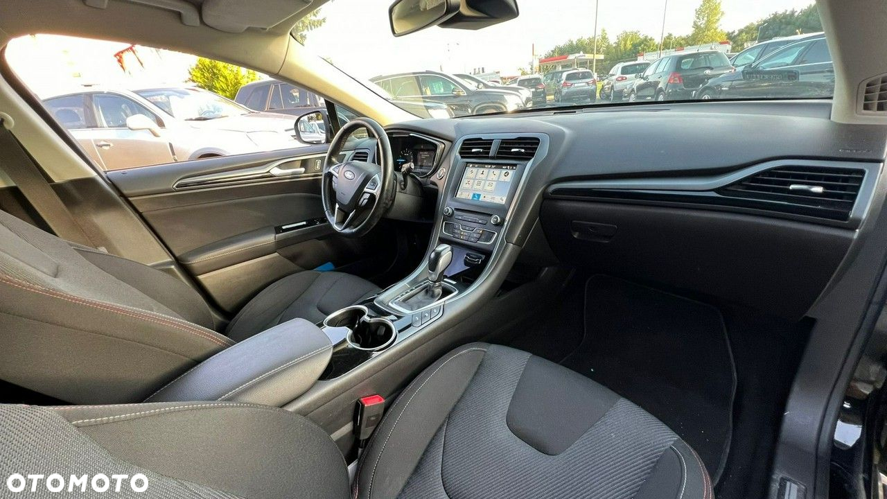 Ford Mondeo - 10