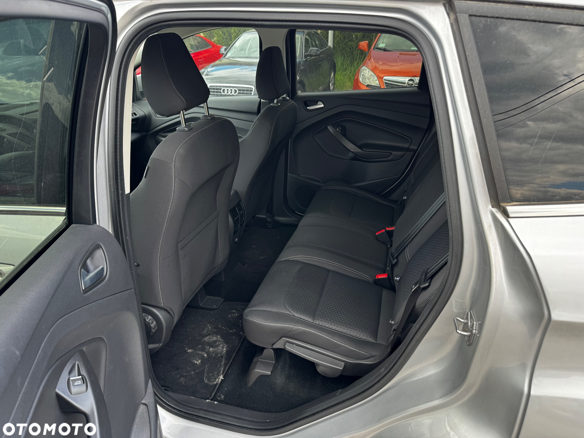 Ford Kuga 1.5 EcoBoost 2x4 Cool & Connect - 25