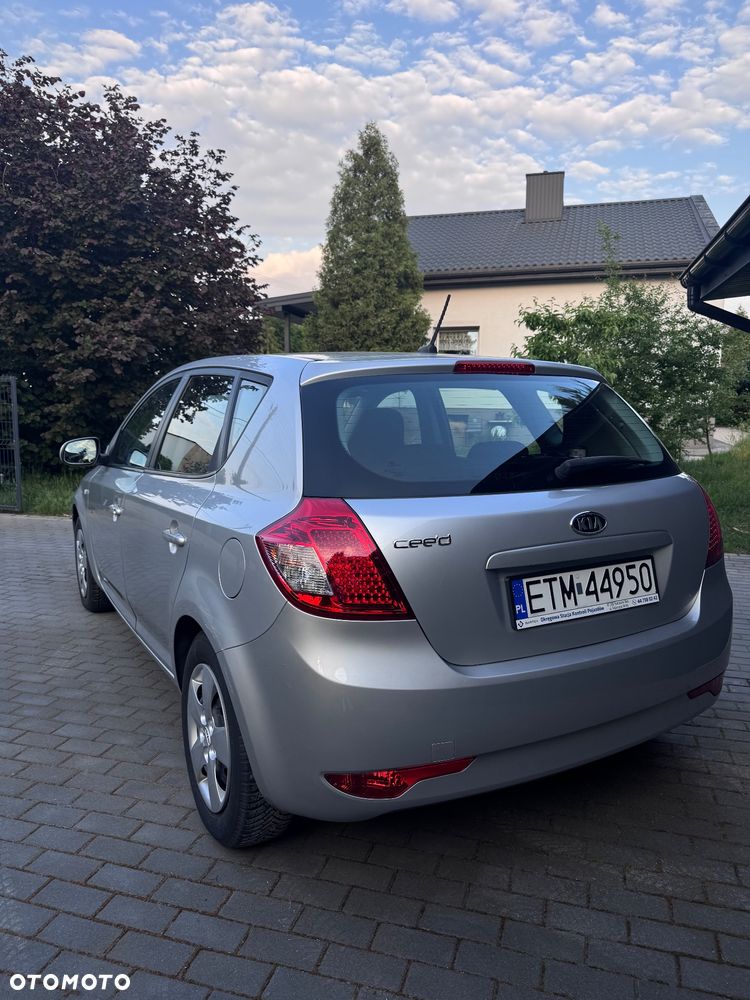 Kia Ceed 1.4 L - 4