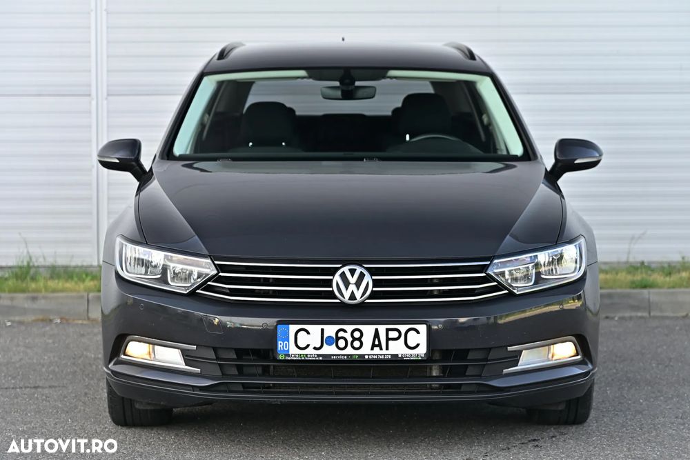 Volkswagen Passat 2.0 TDI Trendline - 3