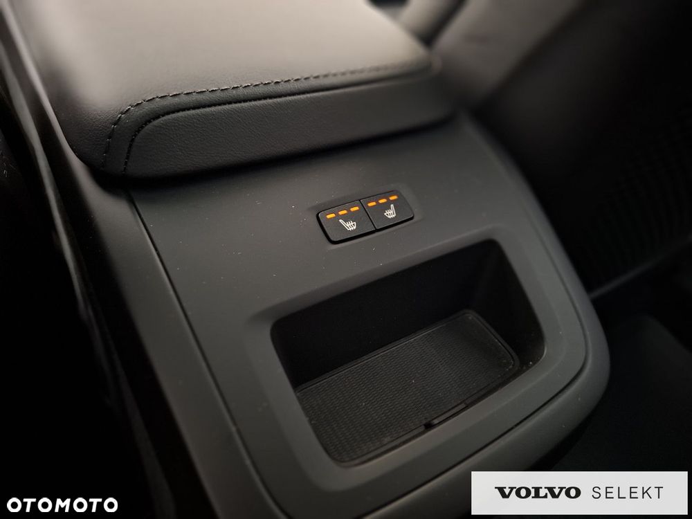 Volvo XC 60 - 30