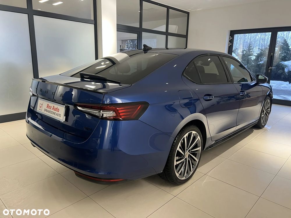 Skoda Superb 2.0 TDI SCR 4x4 Sportline DSG - 8