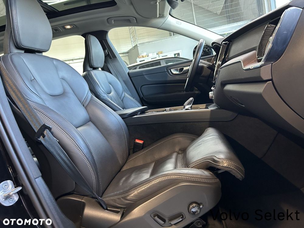 Volvo XC 60 - 26