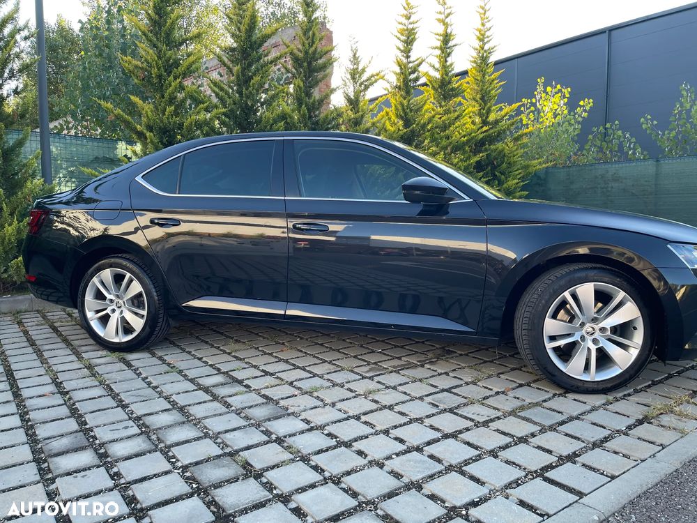 Skoda Superb 2.0 TDI DSG 4X4 Ambition - 4