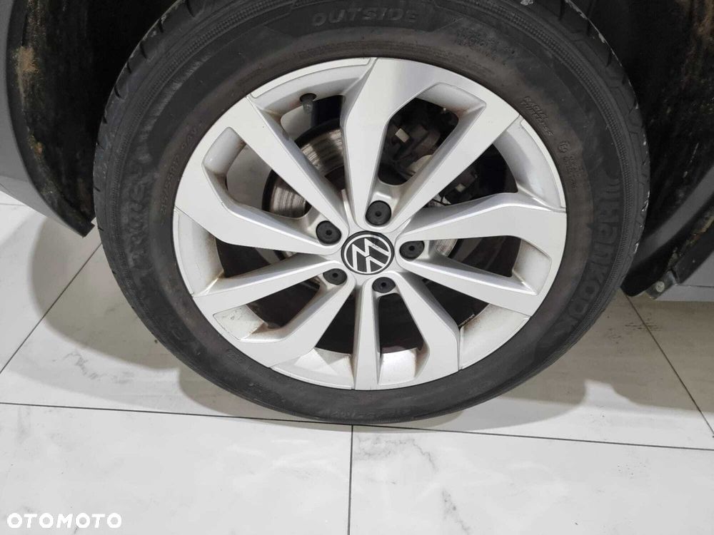 Volkswagen T-Roc - 30