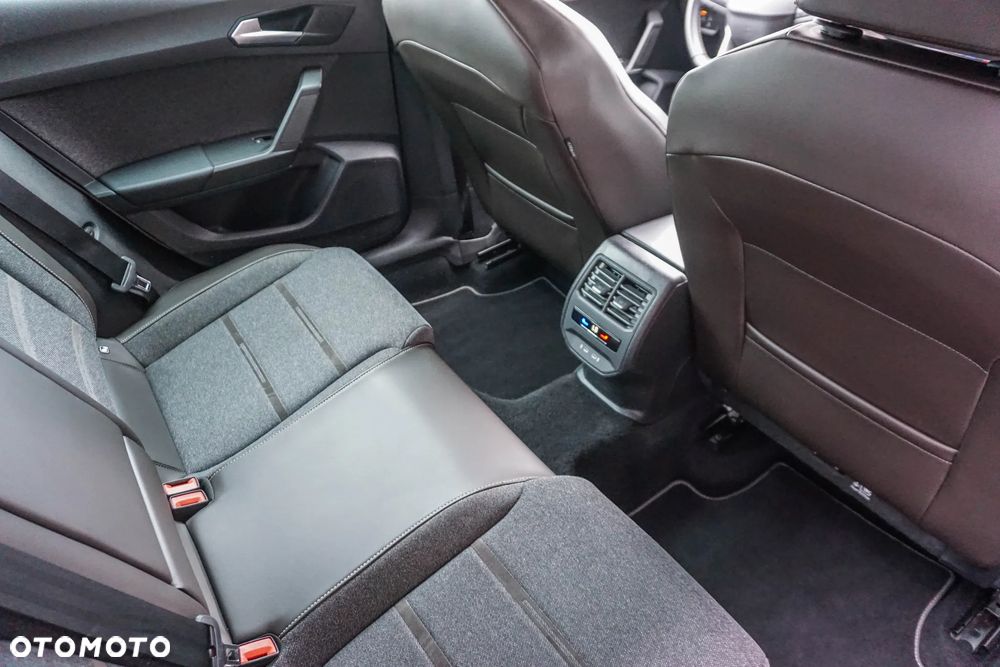 Seat Leon 1.5 eTSI Xcellence DSG - 32