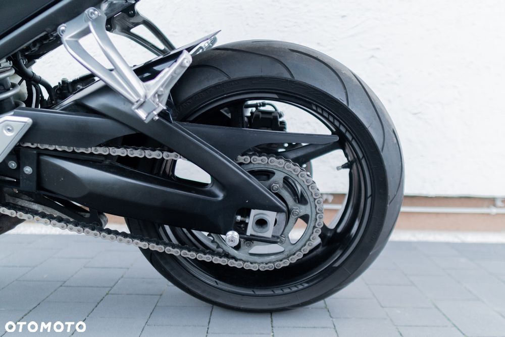 Yamaha FZ - 31