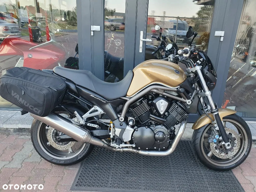 Yamaha Bulldog - 16