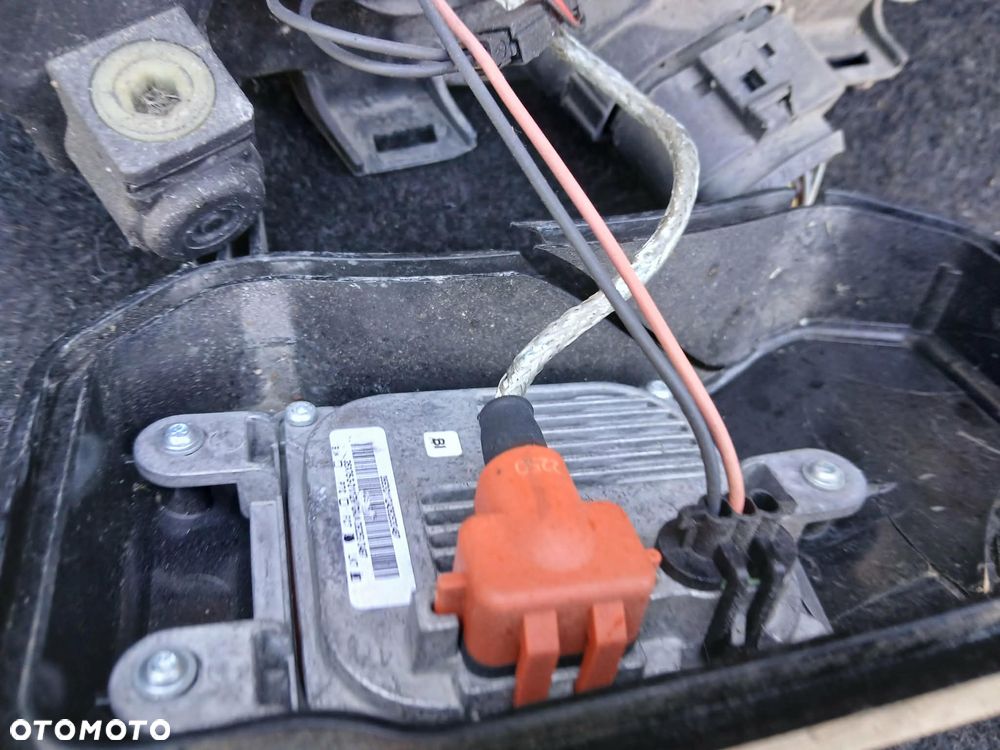 Ford Mondeo Mk4 Lampa przednia prawa, lewa XENON - 7