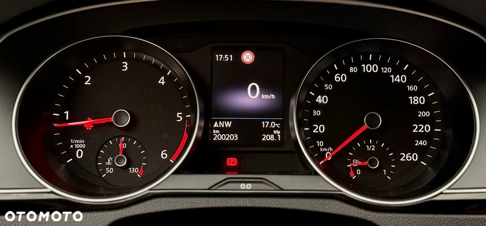 Volkswagen Passat 2.0 TDI BMT Comfortline - 15