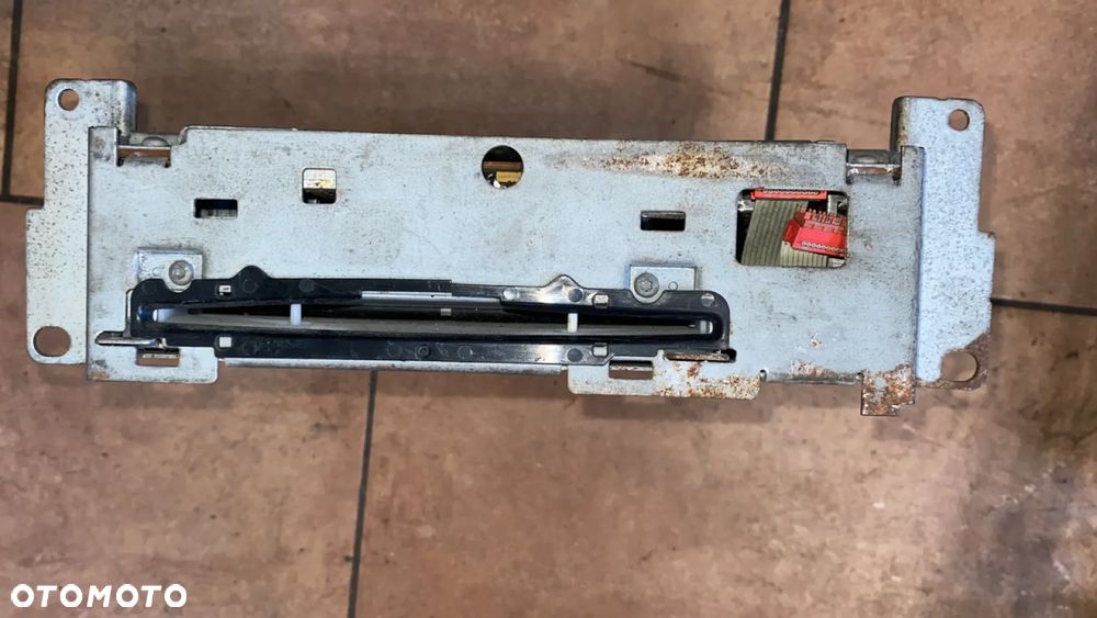 BMW E60 E61 E63 E64 RADIO 9196760 - 4