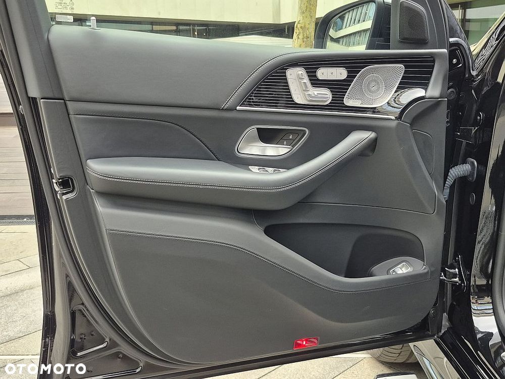 Mercedes-Benz Maybach GLS - 34