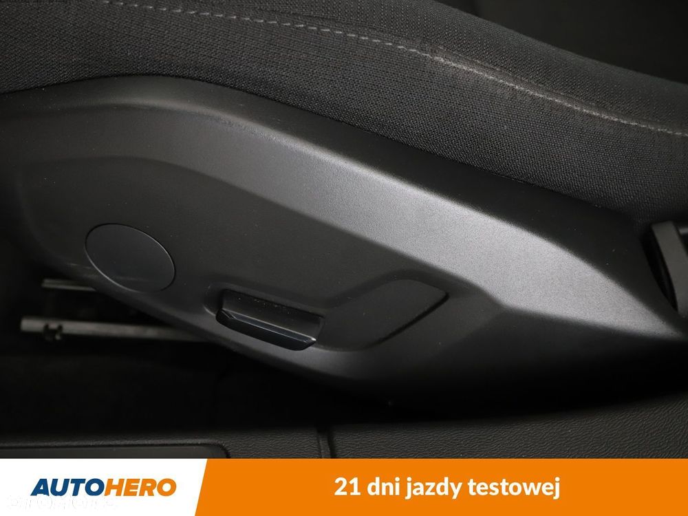 Volvo V60 D3 Momentum Pro - 32