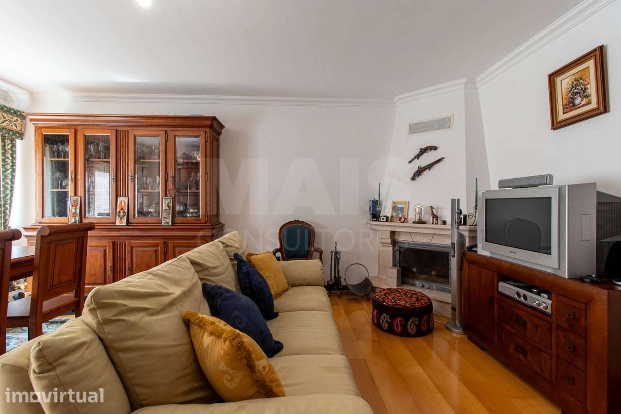 Apartamento T2 | Avenida de Fitares  - Rinchoa – Rio de Mouro - Sintra - Grande imagem: 5/15