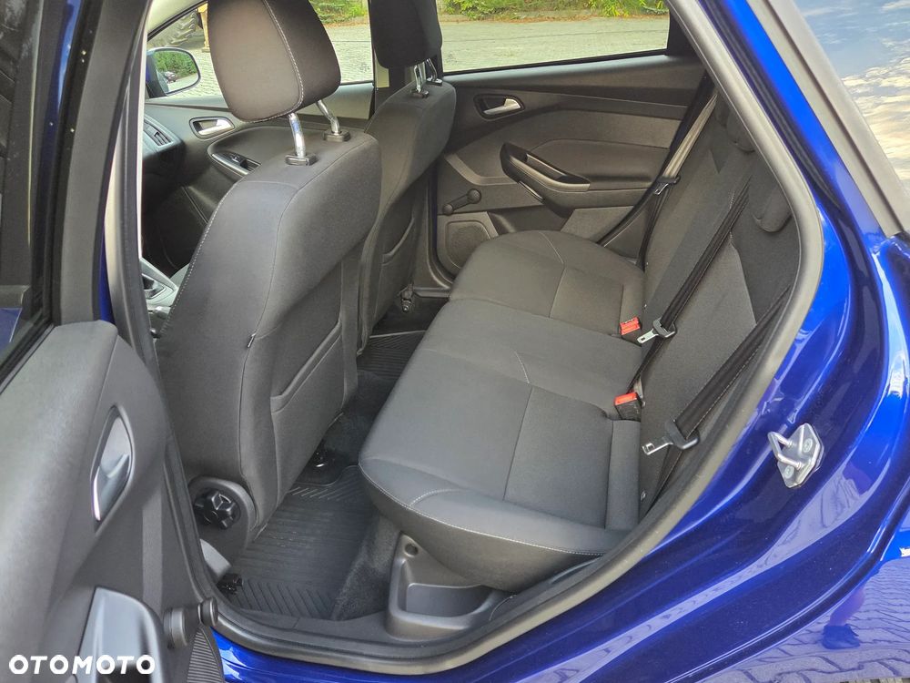 Ford Focus 1.0 EcoBoost Trend - 12
