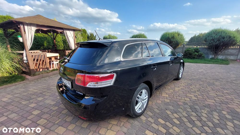 Toyota Avensis 1.8 Sol plus NAVI - 6