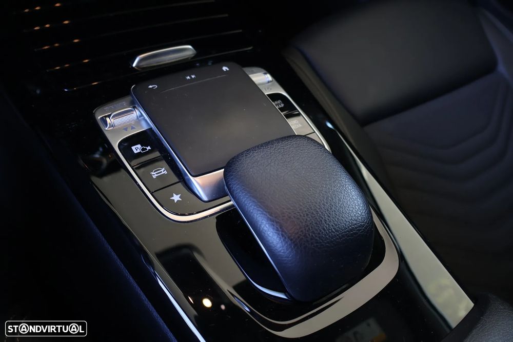 Mercedes-Benz A 180 d Style Plus Aut. — fotografia 13