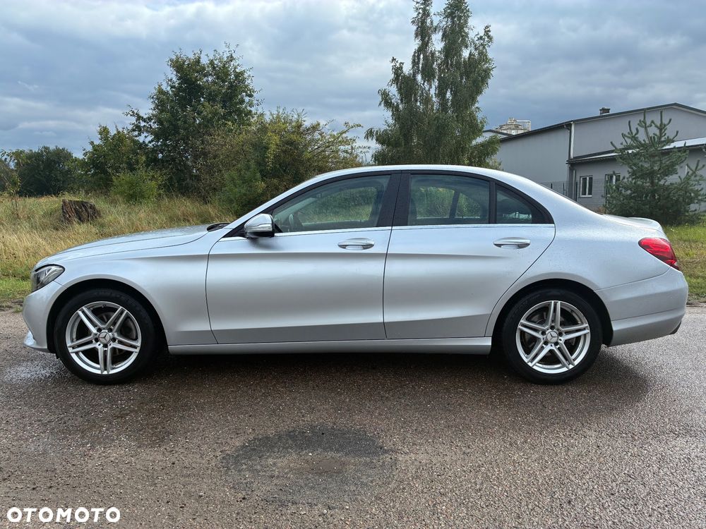 Mercedes-Benz Klasa C 180 7G-TRONIC - 2