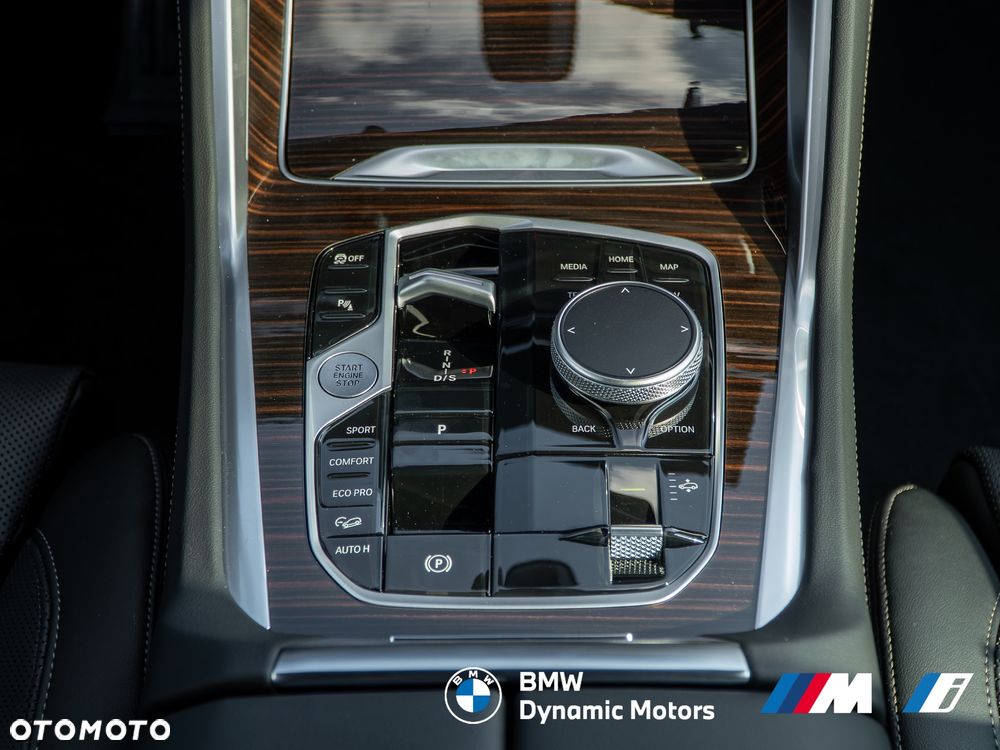 BMW X6 - 25