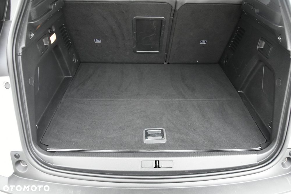 Peugeot 3008 1.6 PureTech HYbrid4 GT Line S&S EAT8 - 30