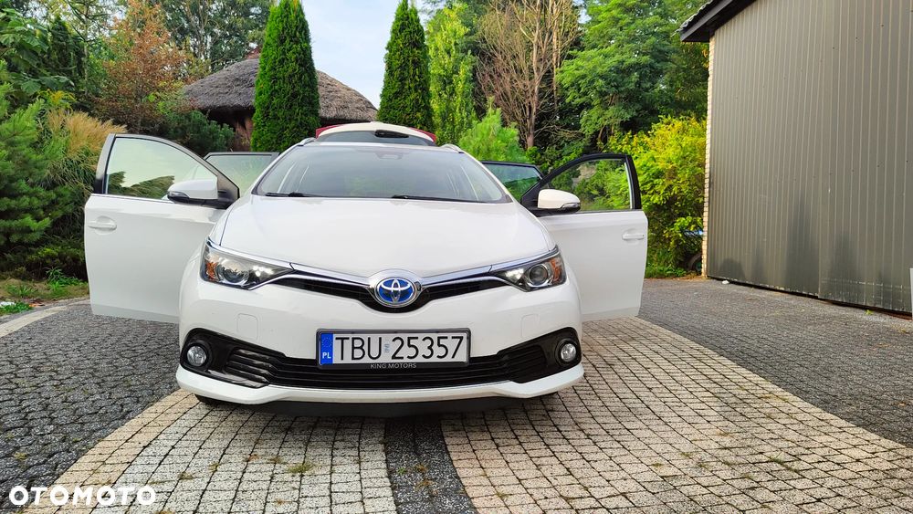Toyota Auris 1.8 VVT-i Hybrid Automatik Touring Sports Comfort - 1