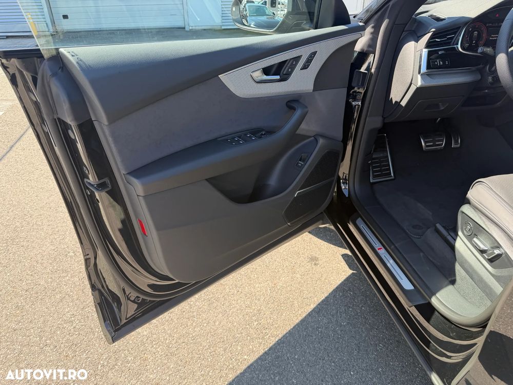 Audi Q8 - 10