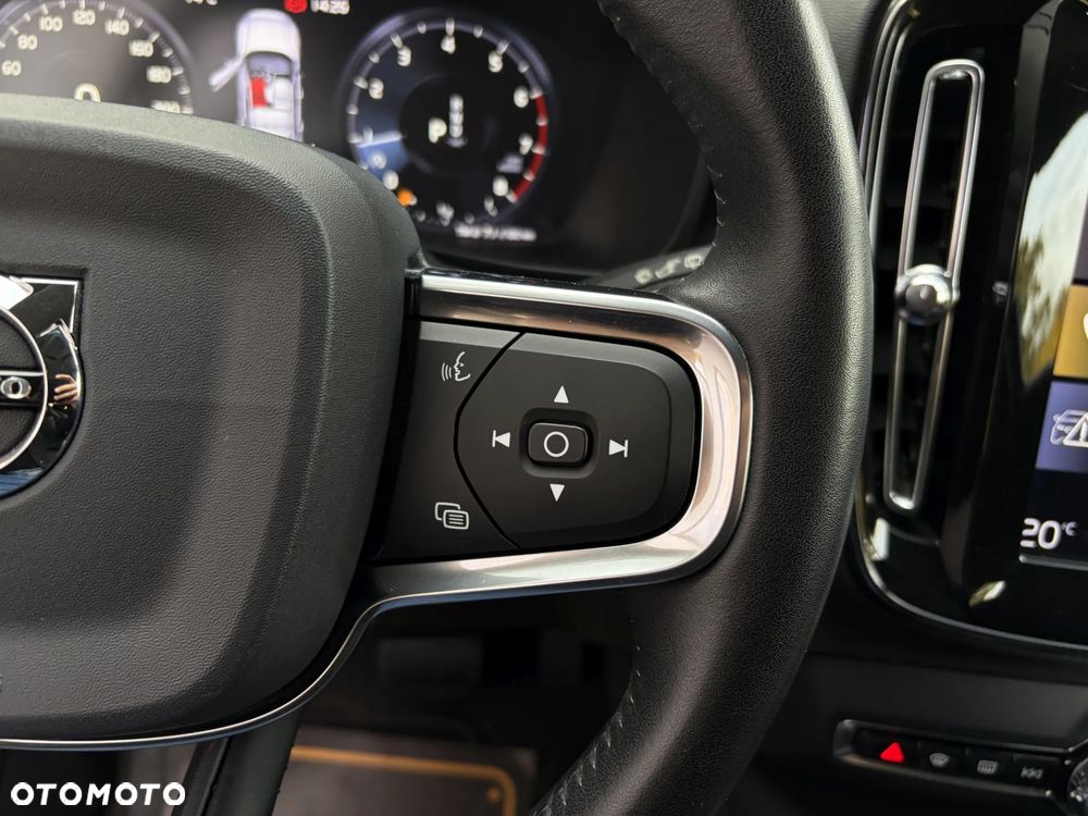 Volvo XC 40 - 23