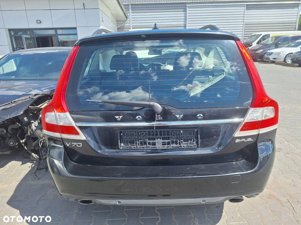 KOMPLETNY TYŁ VOLVO V70 III LIFT 019-26 KLAPA ELEKTRYCZNA ZDERZAK TYŁ LAMPY - 31