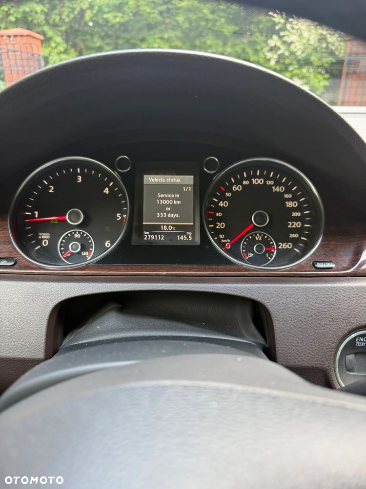 Volkswagen Passat 2.0 TDI 4Mot Highline DSG - 13