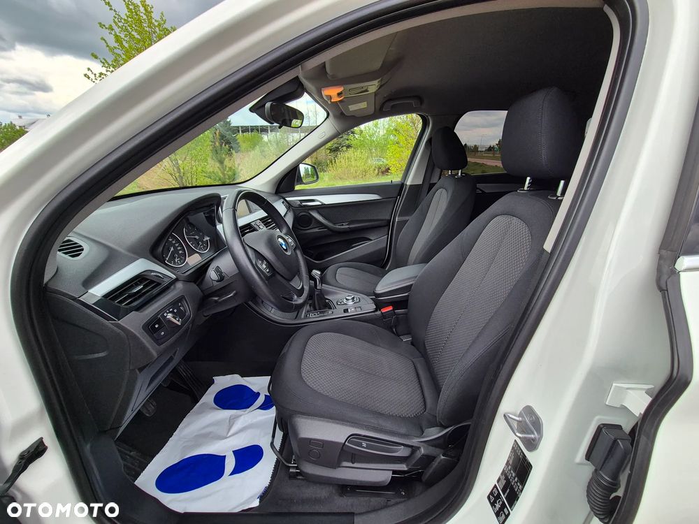 BMW X1 xDrive20d xLine - 23