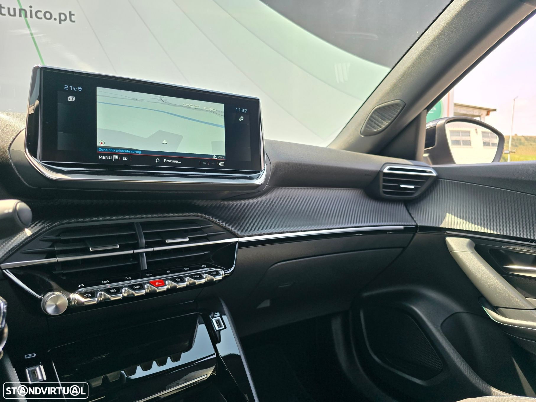 Peugeot 2008 1.2 PureTech Allure Pack EAT8 - 22