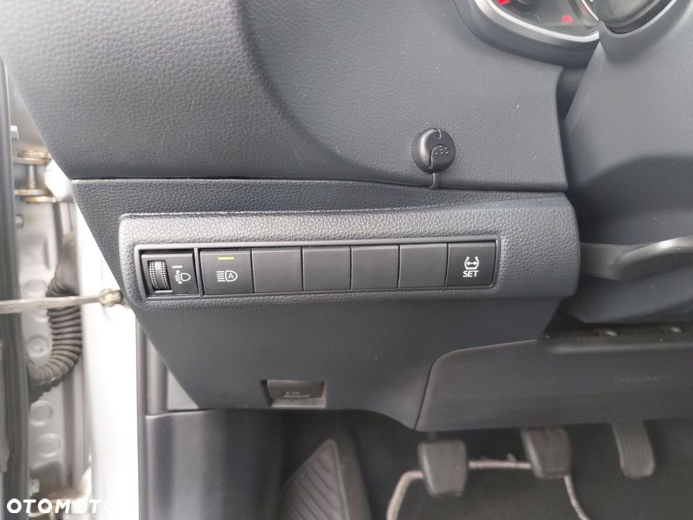Toyota Corolla - 21
