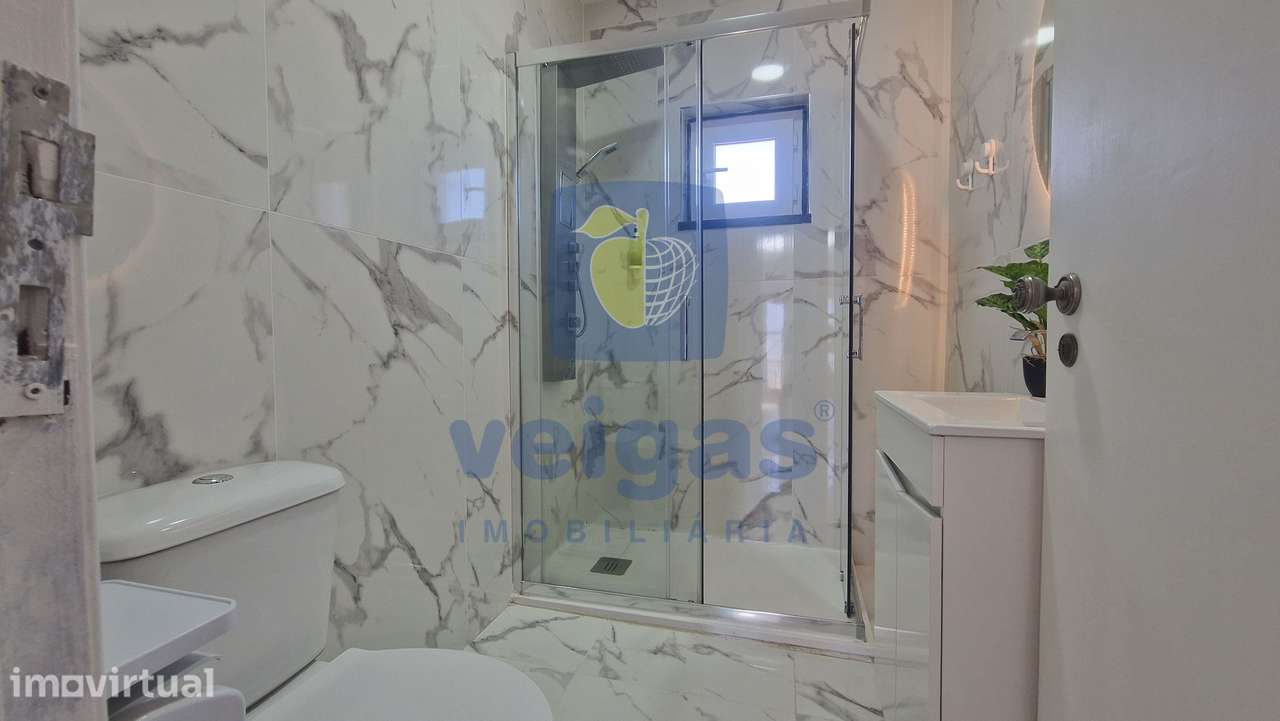 Moradia isolada T2 renovada, com terreno de 700m2 e garagem, em Vermoi - Grande imagem: 3/30