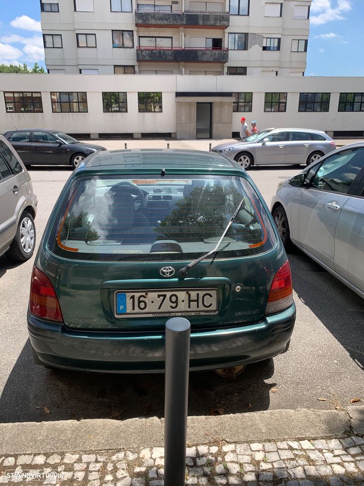 Toyota Starlet 1.3 - 4
