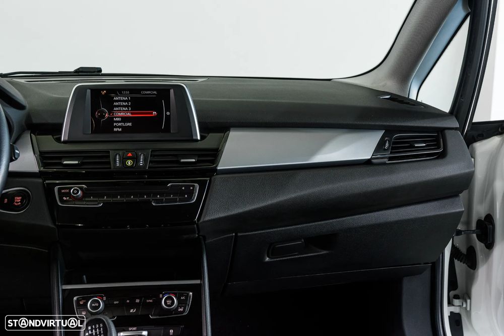 BMW 216 Active Tourer - 10