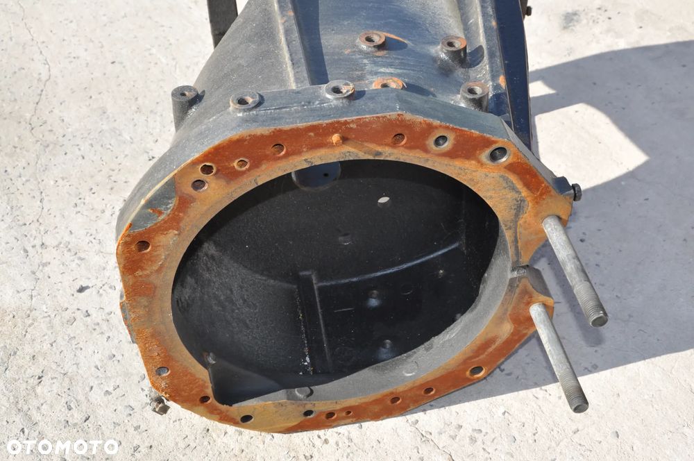 OBUDOWA SKRZYNI BIEGÓW MASSEY FERGUSON 7480 6480 6485 NR 4280222 - 7