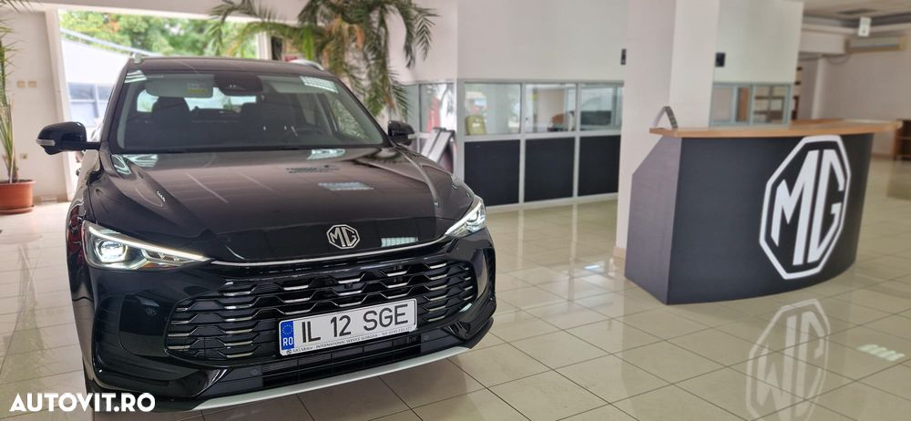 MG ZS HEV 1.5 GSI AT Exclusive - 3