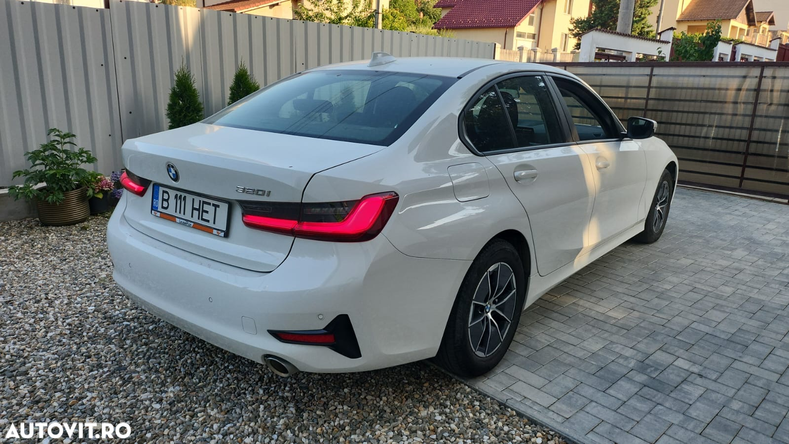 BMW Seria 3 320i Aut. Advantage - 2