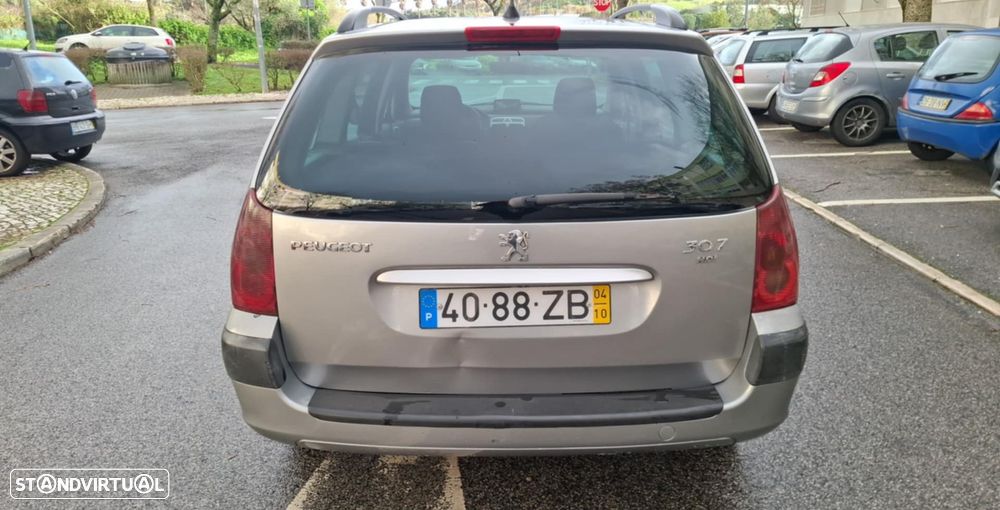 Peugeot 307 Break 1.4 HDi Navtech - 10