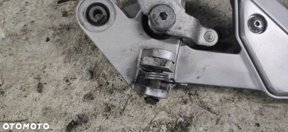EU SET LEWY PRZÓD DŹWIGNIA YAMAHA FAZER FZ6 04- - 2