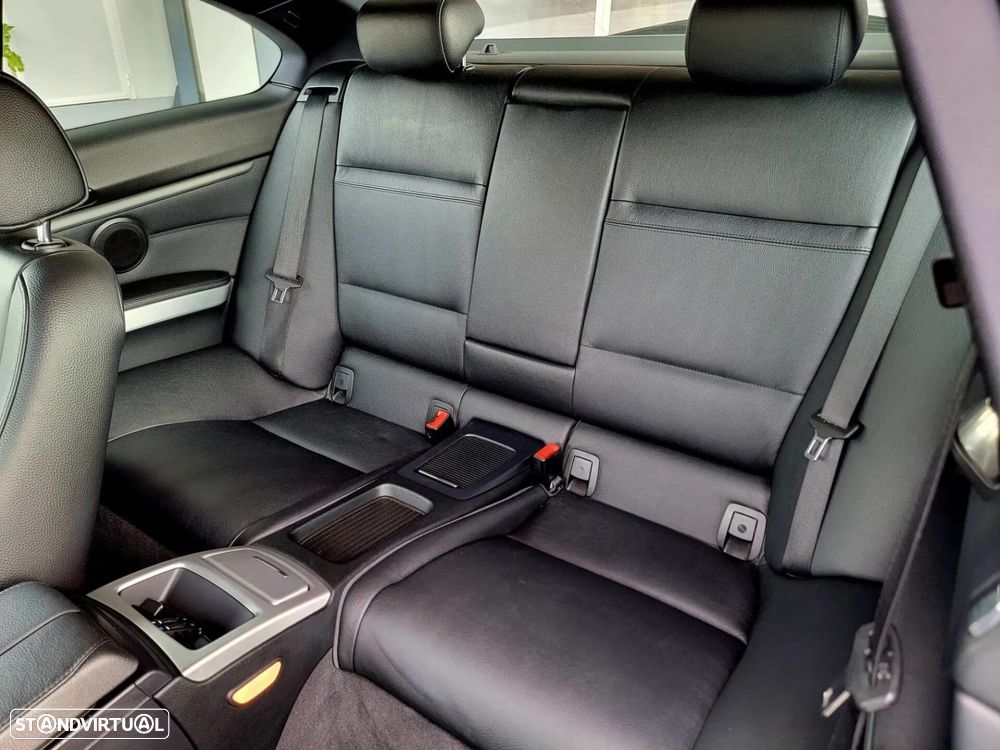 BMW 325 i M Sport Edition - 11