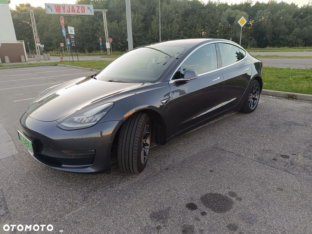 Tesla Model 3 - 12