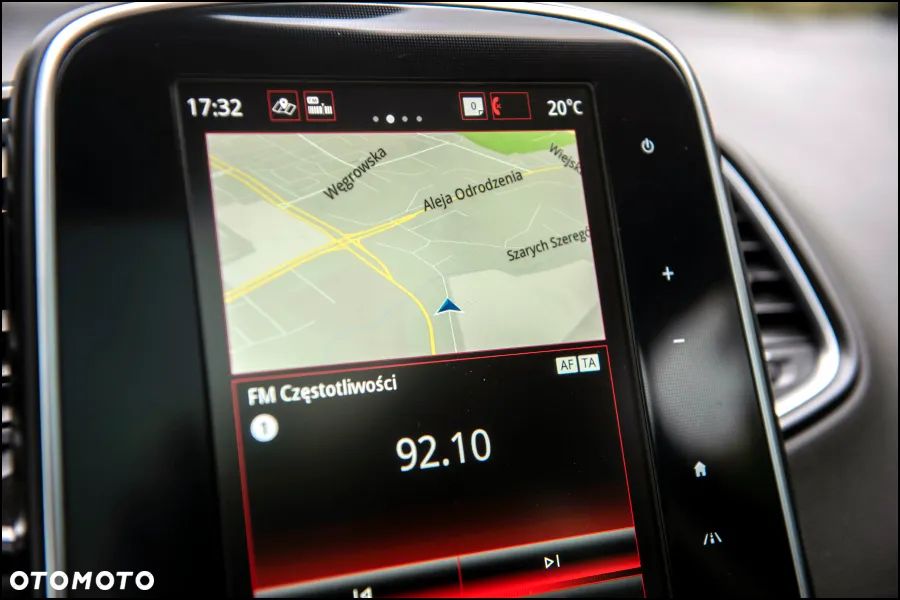 Renault Grand Scenic - 28