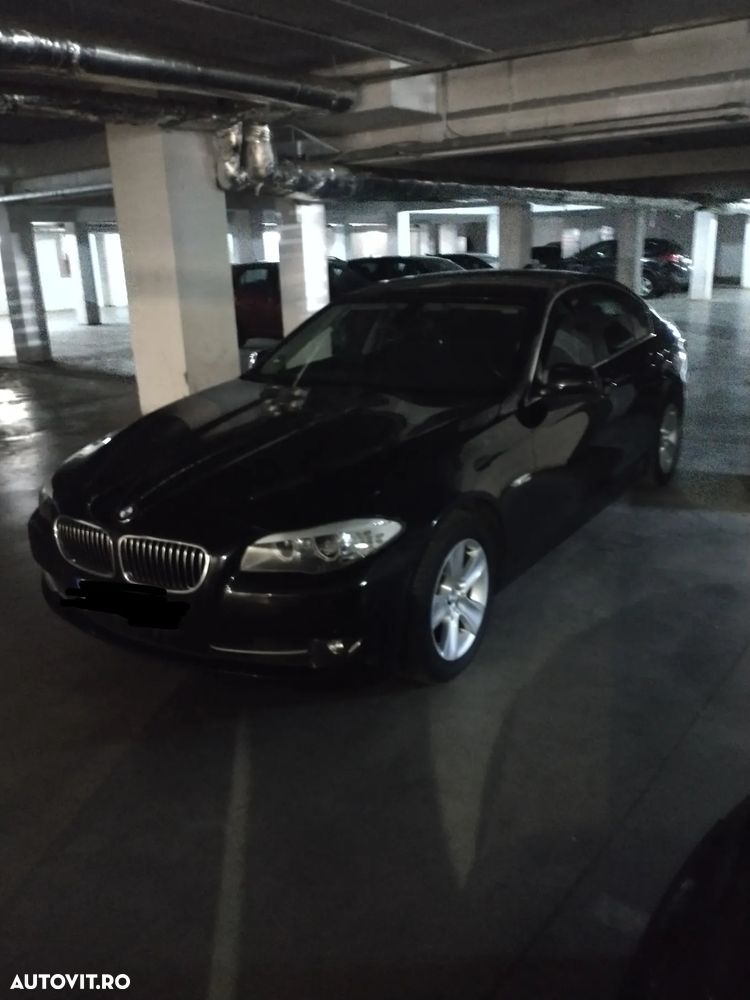 BMW Seria 5 520d - 7