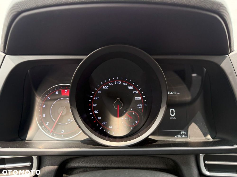 Hyundai Elantra 1.6 Modern CVT - 18